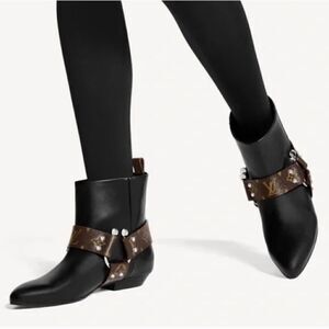 Louis Vuitton Black and Brown Ankle Boots